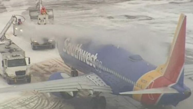 Stuhia ‘paralizon’ lëvizjen, anulohen pafund fluturime