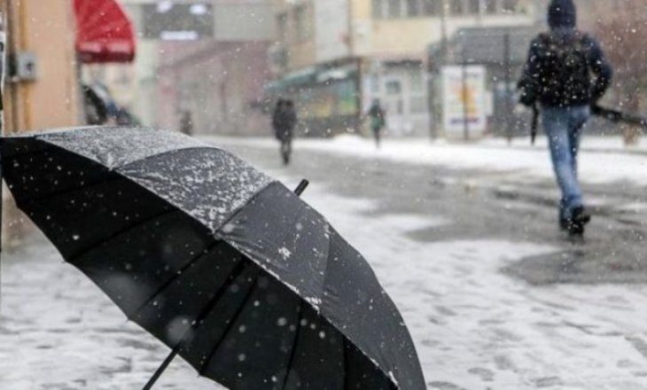 A do të bie dëborë në Tiranë? Shërbimi Meteorologjik Ushtarak: Ja kur nisin reshjet e shiut dhe dëborës