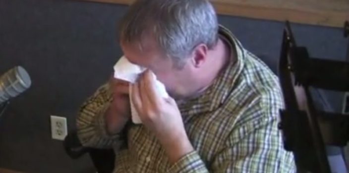 Mbani lotët/ 2 vjet pas humbjes së gruas martohet sërish, por merr një telefonatë misterioze…