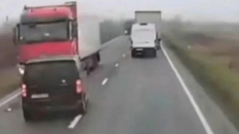 Aksidenti FATAL me 7 tifozë të vdekur të PAOK-ut! I mbijetuari ndan DETAJE: U bllokua timoni dhe…