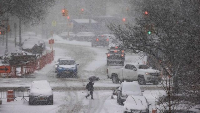 Stuhia e borës “ngrin” vendin/ 85 viktima nga i ftohti e 230,000 pa energji elektrike (PAMJET)