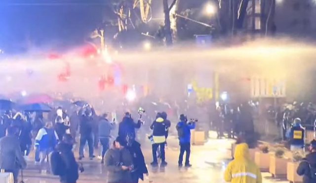 Ngjarje e rende tek Parlamenti