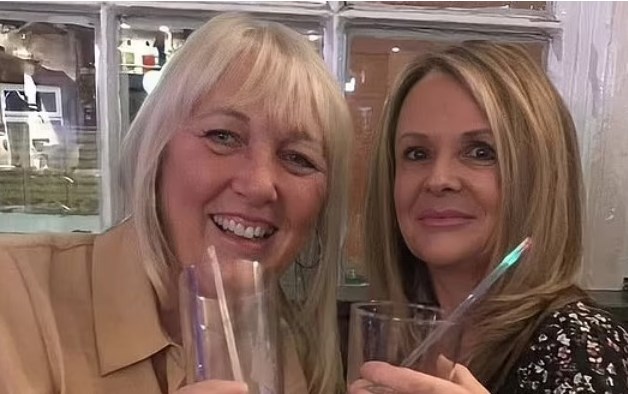 60 vjeçarja shkon të flejë në një hotel dhe paguan 170 euro. Kur zgjohet në mëngjes nuk i beson syve