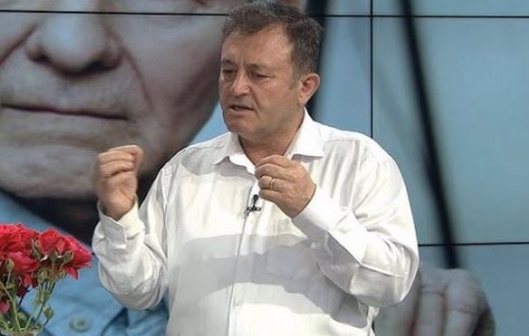 Ju del gjumi shpesh natën? Vuani nga pagjumësia? Ja çaji që duhet të pini sipas Ylli Merjas