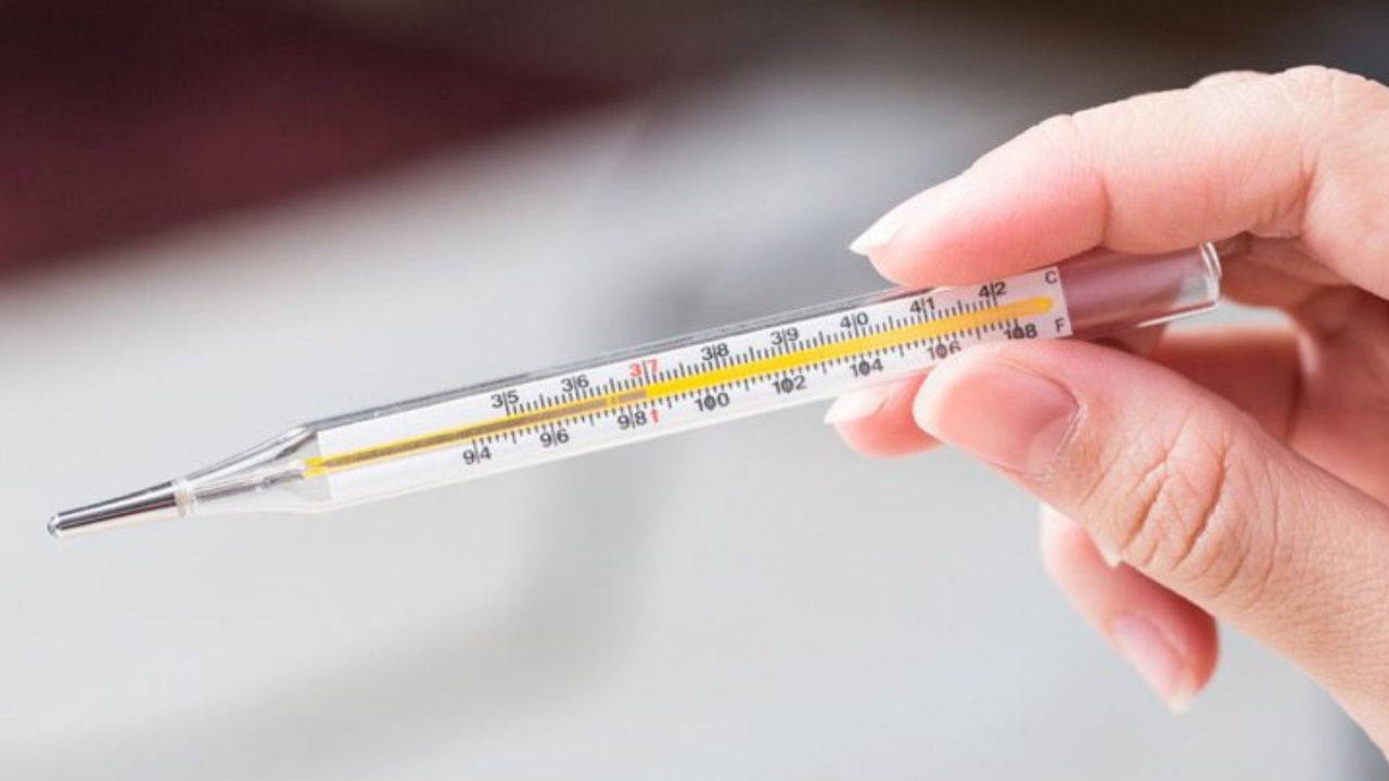 Temperatura e lartë te fëmijët, mjekja pediatre: Dushi nuk ndihmon! Ja si duhet të veproni