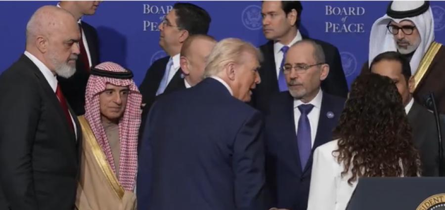 Kùjtùat se Ráma ia hòdhi dùke tákùar Trùmp?? Shtèpia e Bárdhë i bèn lèvîzjen e fòrtë Edît, që askùsh se prîste