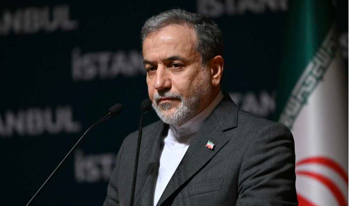 Reagon Ministri i Jashtëm i Iranit