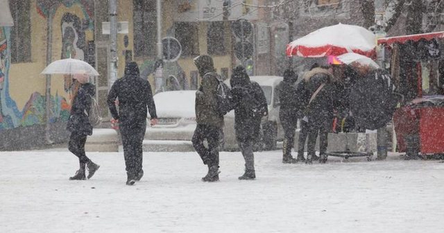 Moti i keq “mbërthen” vendin/ IGJEUM: Priten reshje intensive dhe ngrica