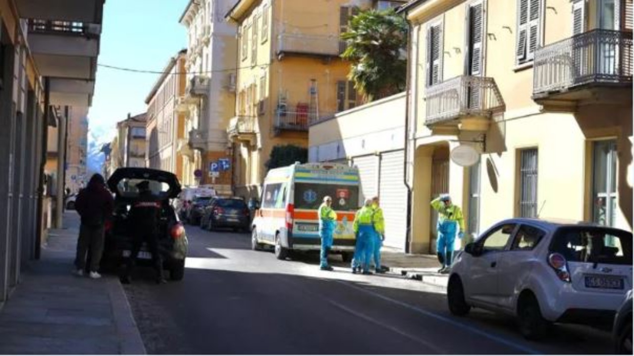 Tronditëse/ Shqiptari gjendet pajetë brenda banesës në Itali! Kishte ndërruar jetë prej një jave