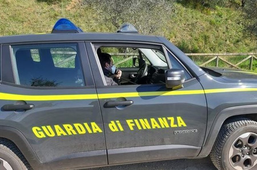 Ndryshoi mbiemrin për t’i shpëtuar drejtësisë, arrestohet në Itali shqiptari i kërkuar për drogë