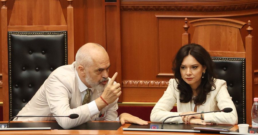 Deputetë të mazhorancës i bashkohen Elisa Spiropalit, lënë…