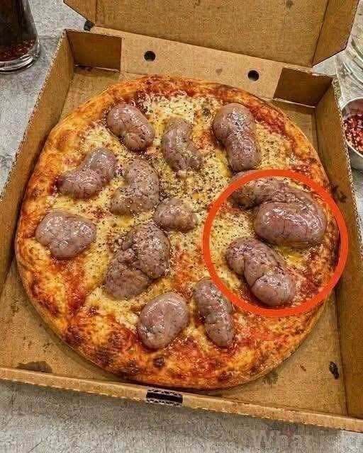 Understanding Why Your Pizza Cheese Develops Bubbles During the Baking Process